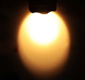 Светодиодный фонарик с тёплым белым спектром излучения
