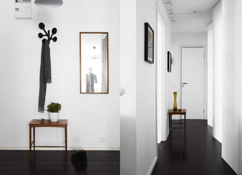 Обои в прихожую в квартире фото 2018: для коридора, дизайн, современные идеи интерьеров, модные, какими поклеить, варианты, жидкие в маленькой, видео