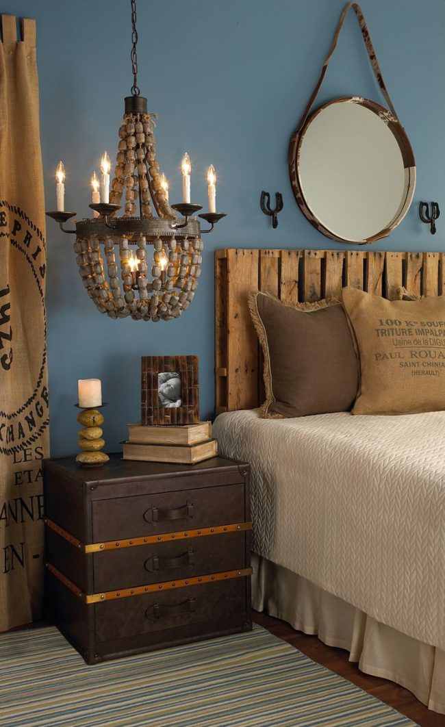 Различные аксессуары и элементы декора станут отличным дополнением к интерьеру вашей спальни