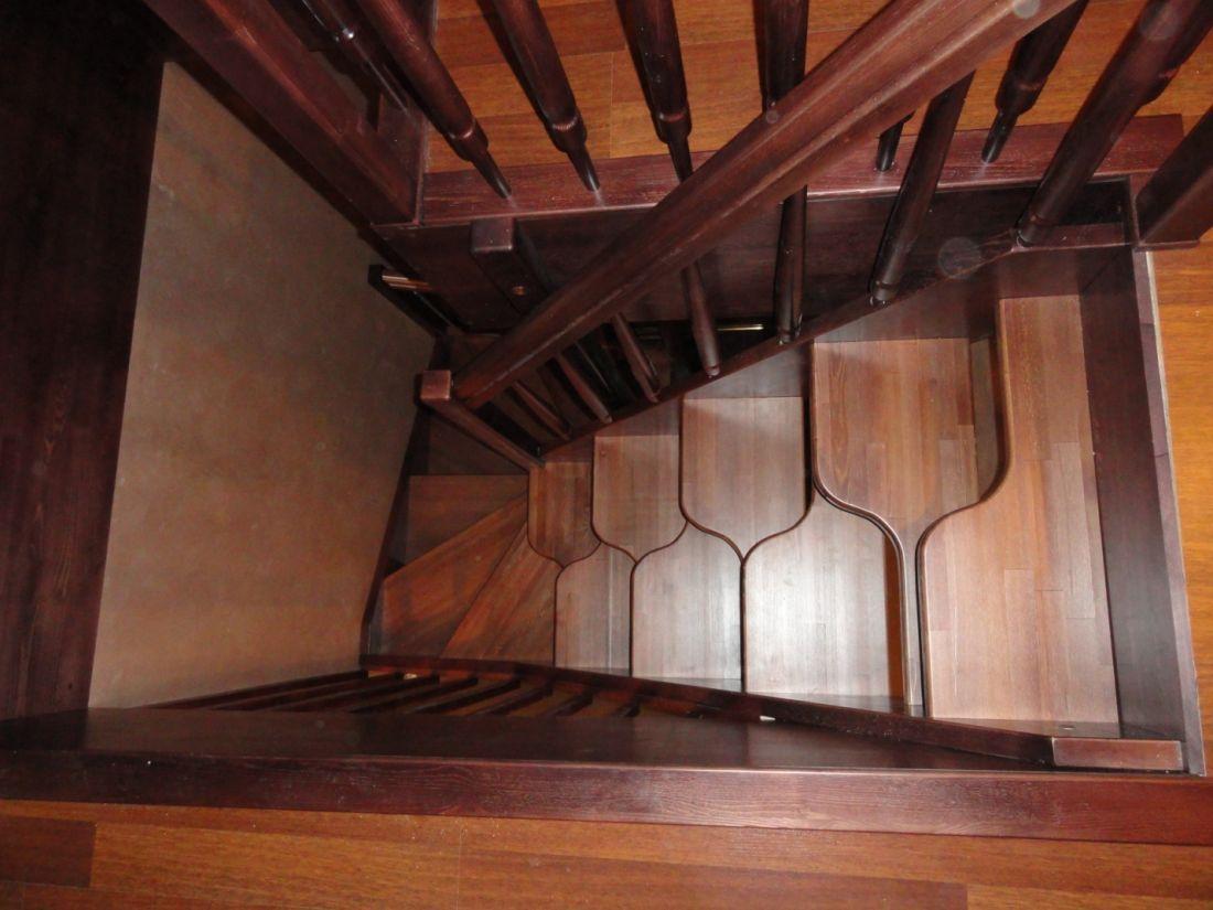 Оптимальный угол наклона лестницы на второй этаж