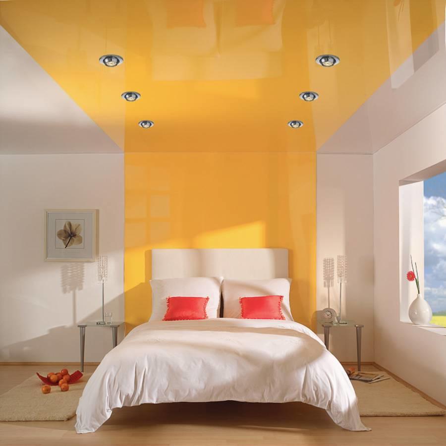Есть несколько способов размещения точечных светильников на натяжном потолке