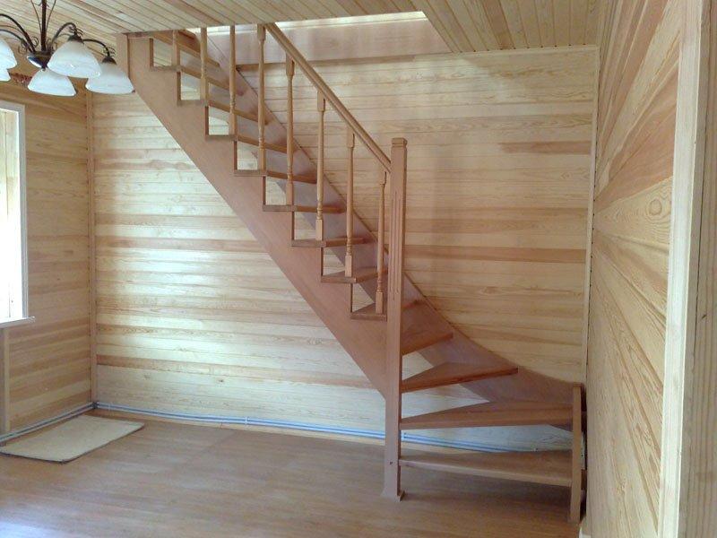 Оптимальный угол наклона лестницы на второй этаж