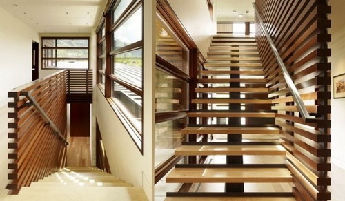 Лестница с необычным дизайном