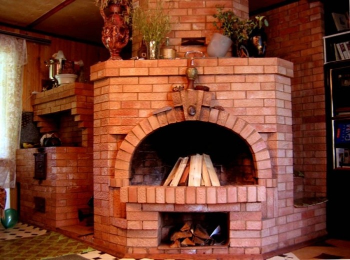 печь дровяная для отопления дома