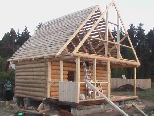 Стропильная конструкция двускатной крыши