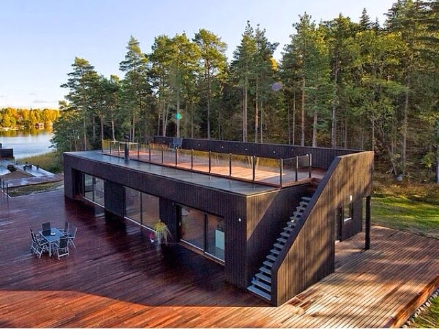 Дом с деревянной отделкой