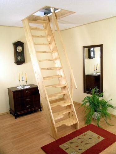Угол лестницы в частном доме