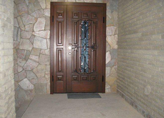 двери стальные входные металлические