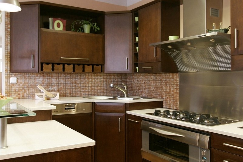 Кухонный фартук из керамической плитки: плюсы, разновидности, способы укладки, фото примеры