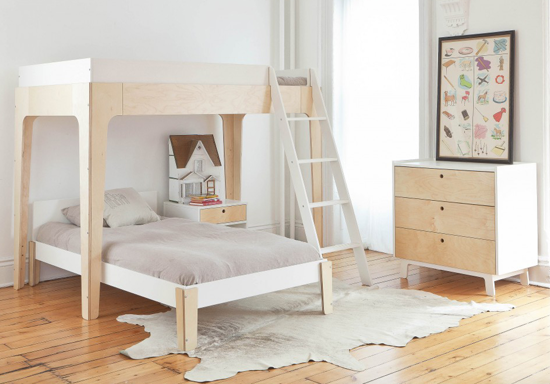 Дизайн детской комнаты для двух мальчиков с кроватью из фанеры