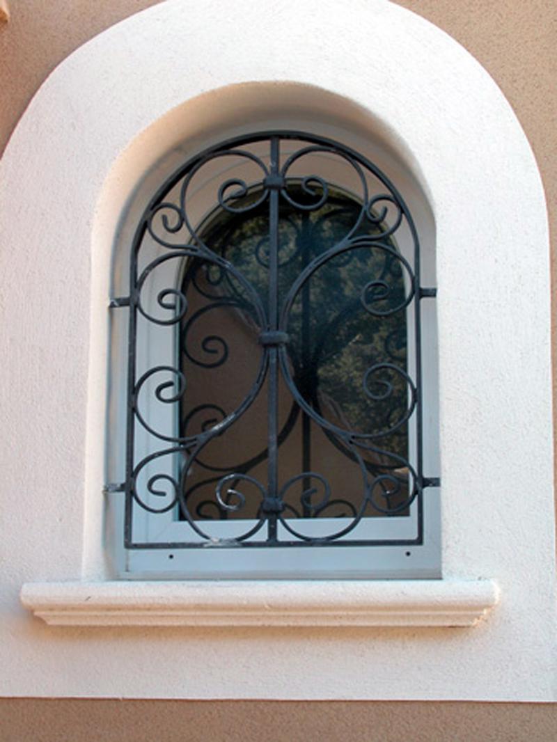 Арочная решетка на окно