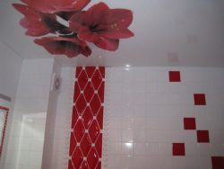 тканевый потолок в ванной