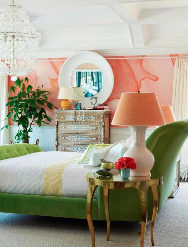 Акцент на стену персикового цвета